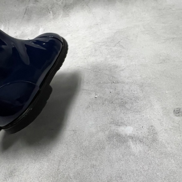 AOI sz 27 Age of Innocence navy blue glossy PU winter boots - Picture 6 of 14